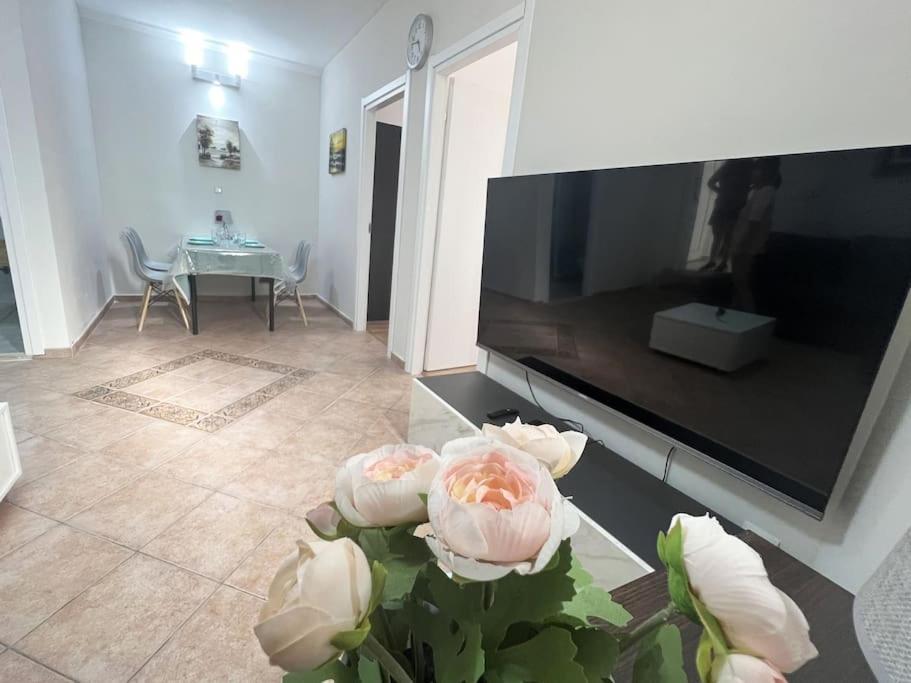 Eva'S Villas 2室温馨庭院拥有私家停车位 Γλυκά Νερά Εξωτερικό φωτογραφία