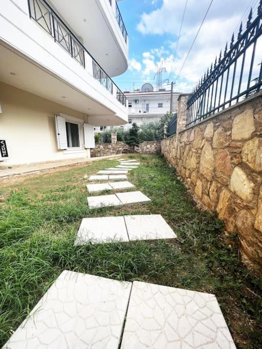 Eva'S Villas 2室温馨庭院拥有私家停车位 Γλυκά Νερά Εξωτερικό φωτογραφία
