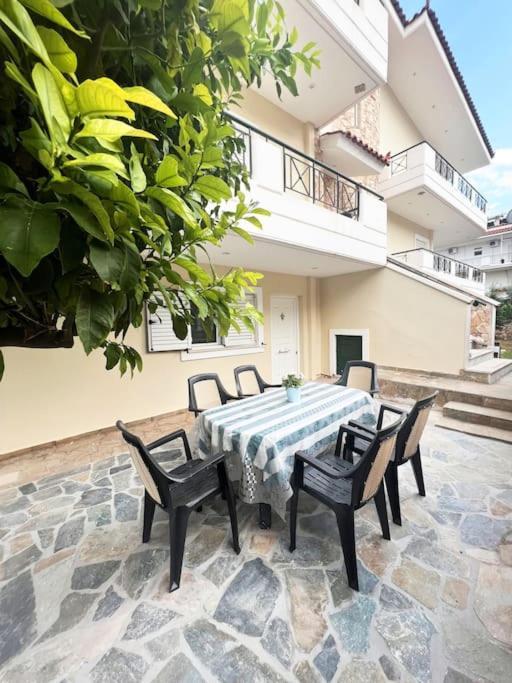Eva'S Villas 2室温馨庭院拥有私家停车位 Γλυκά Νερά Εξωτερικό φωτογραφία