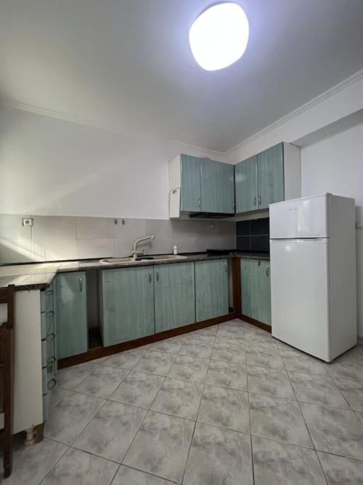 Eva'S Villas 2室温馨庭院拥有私家停车位 Γλυκά Νερά Εξωτερικό φωτογραφία
